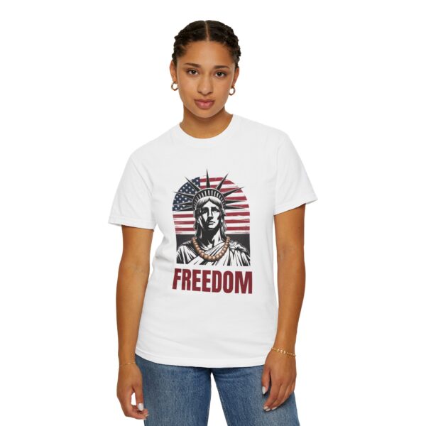 Statue of Liberty Freedom T-Shirt, Unisex Vintage Tee, Independence Day, Fourth of July Gift, Patriot Apparel, Casual Wear, American Pride - Image 4